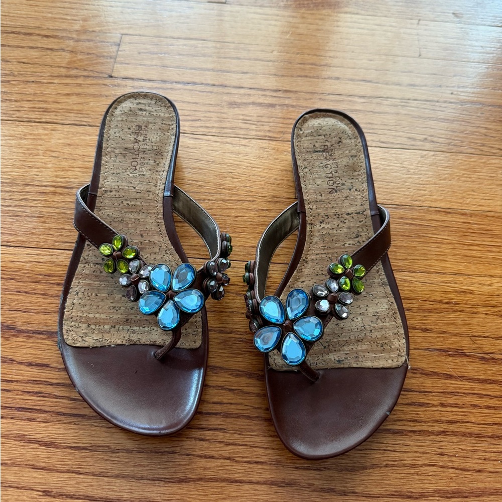 Kenneth Cole Reaction Brown and Blue Sandals with Floral Accents